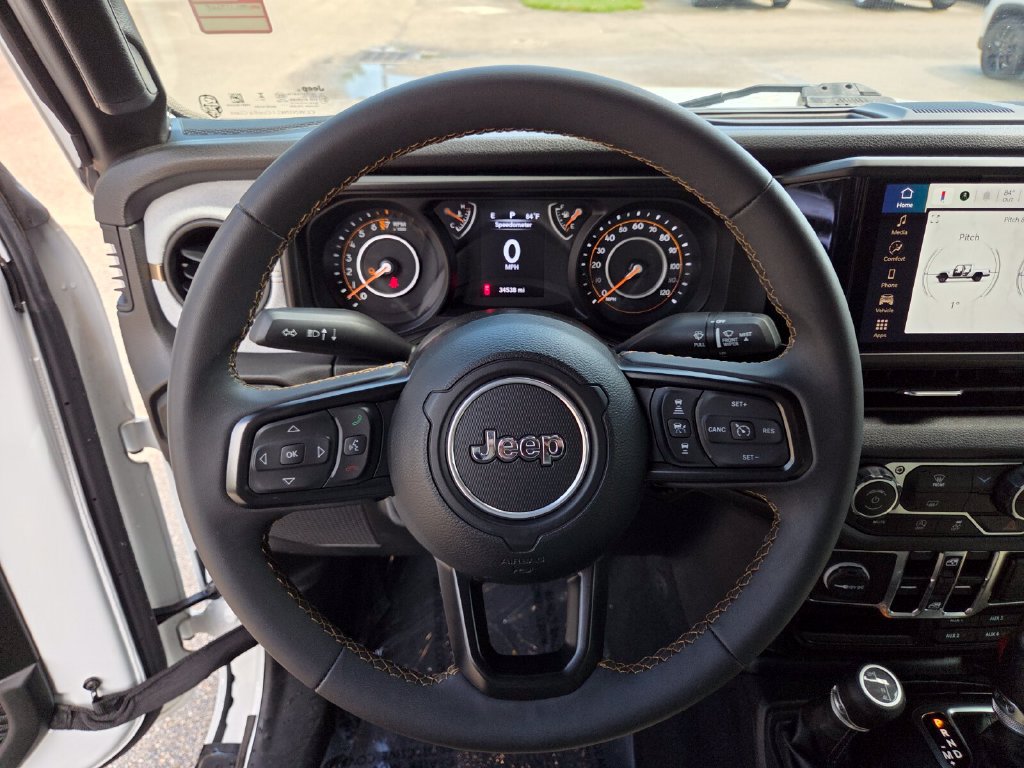 Used 2024 Jeep Gladiator Sport AWD/4WD image 32