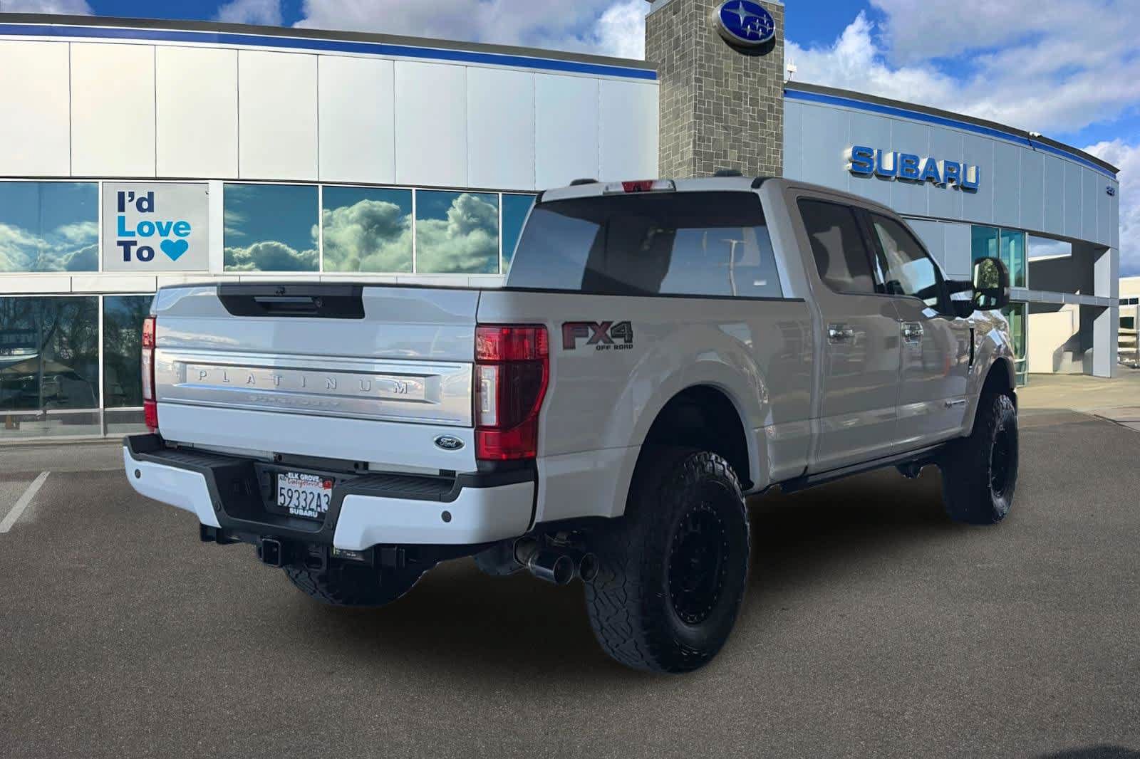 Used 2020 Ford F350 Platinum w/ FX4 Off-Road Package AWD/4WD image 2
