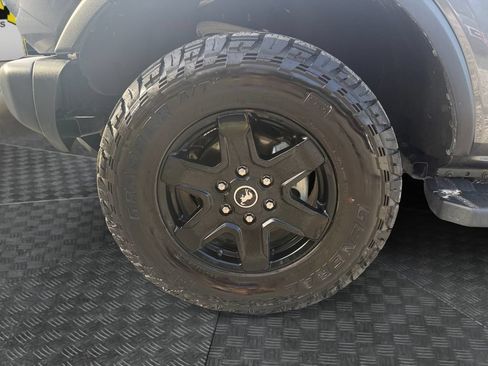 Used 2025 Ford Bronco Big Bend w/ Black Diamond Package AWD/4WD image 14