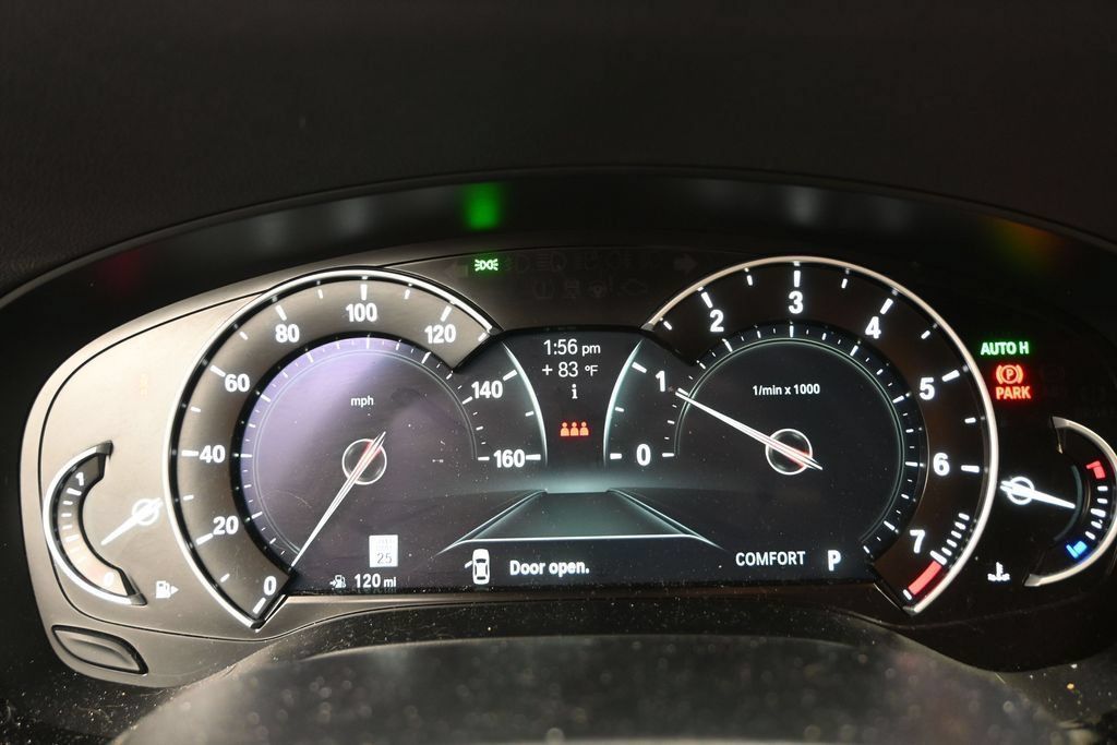 Used 2019 BMW 530i w/ Convenience Package RWD image 13