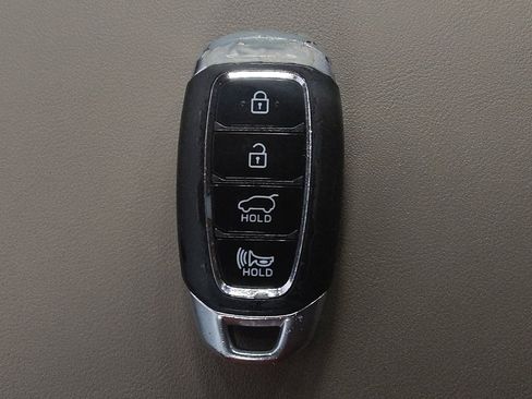 Used 2019 Hyundai Santa Fe FWD image 32