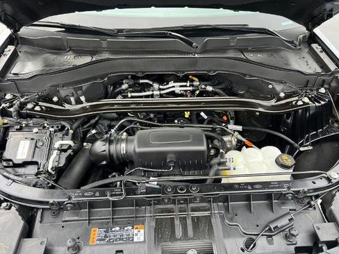 Certified 2023 Ford Explorer Limited w/ Limited Technology Package image 28