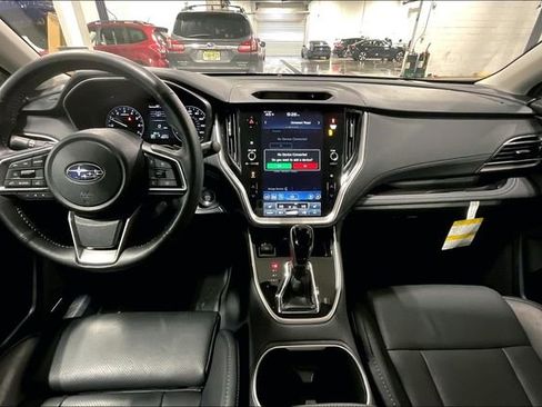 Used 2025 Subaru Outback Limited AWD/4WD image 15
