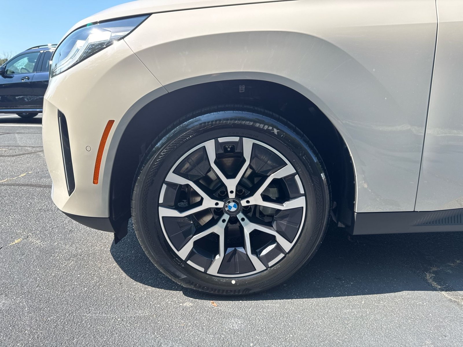 New 2026 BMW X3 xDrive30i w/ Premium Package AWD/4WD image 7