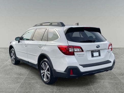 Used 2019 Subaru Outback 3.6R Limited w/ Popular Package #2 image 3
