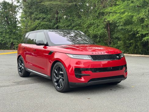 Used 2023 Land Rover Range Rover Sport SE AWD/4WD image 16