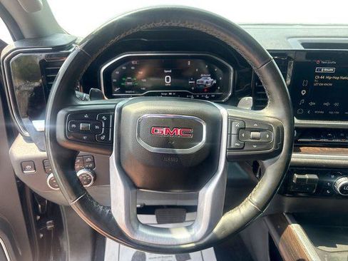 Used 2025 GMC Sierra 1500 SLT w/ SLT Convenience Package AWD/4WD image 11