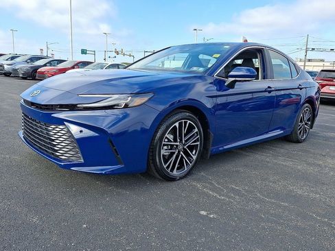 New 2026 Toyota Camry XLE FWD image 3