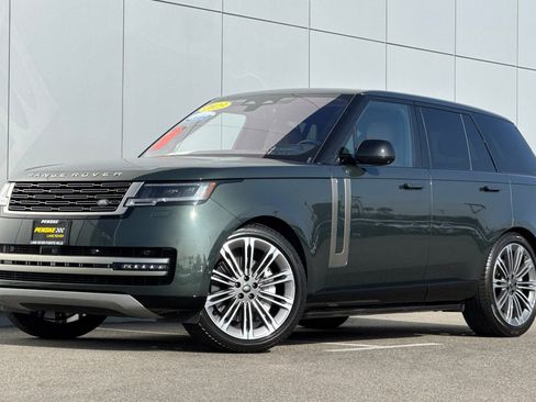 Used 2023 Land Rover Range Rover SE image 1