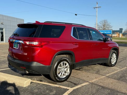 Certified 2021 Chevrolet Traverse LT image 6