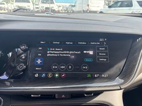 Used 2023 Buick Envision Preferred FWD image 12