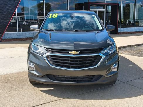 Used 2019 Chevrolet Equinox LT w/ Driver Convenience Package FWD image 12
