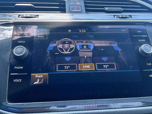 Used 2024 Volkswagen Tiguan SE FWD image 37