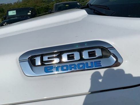 New 2027 RAM 1500 4x4 Crew Cab image 11