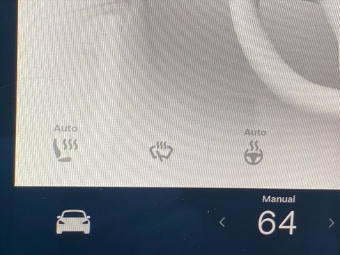 Used 2023 Tesla Model Y Long Range image 18