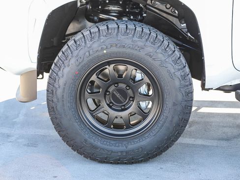 New 2026 Toyota Tacoma SR5 AWD/4WD image 10