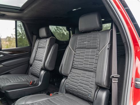 Used 2023 Cadillac Escalade Premium Luxury Platinum image 24