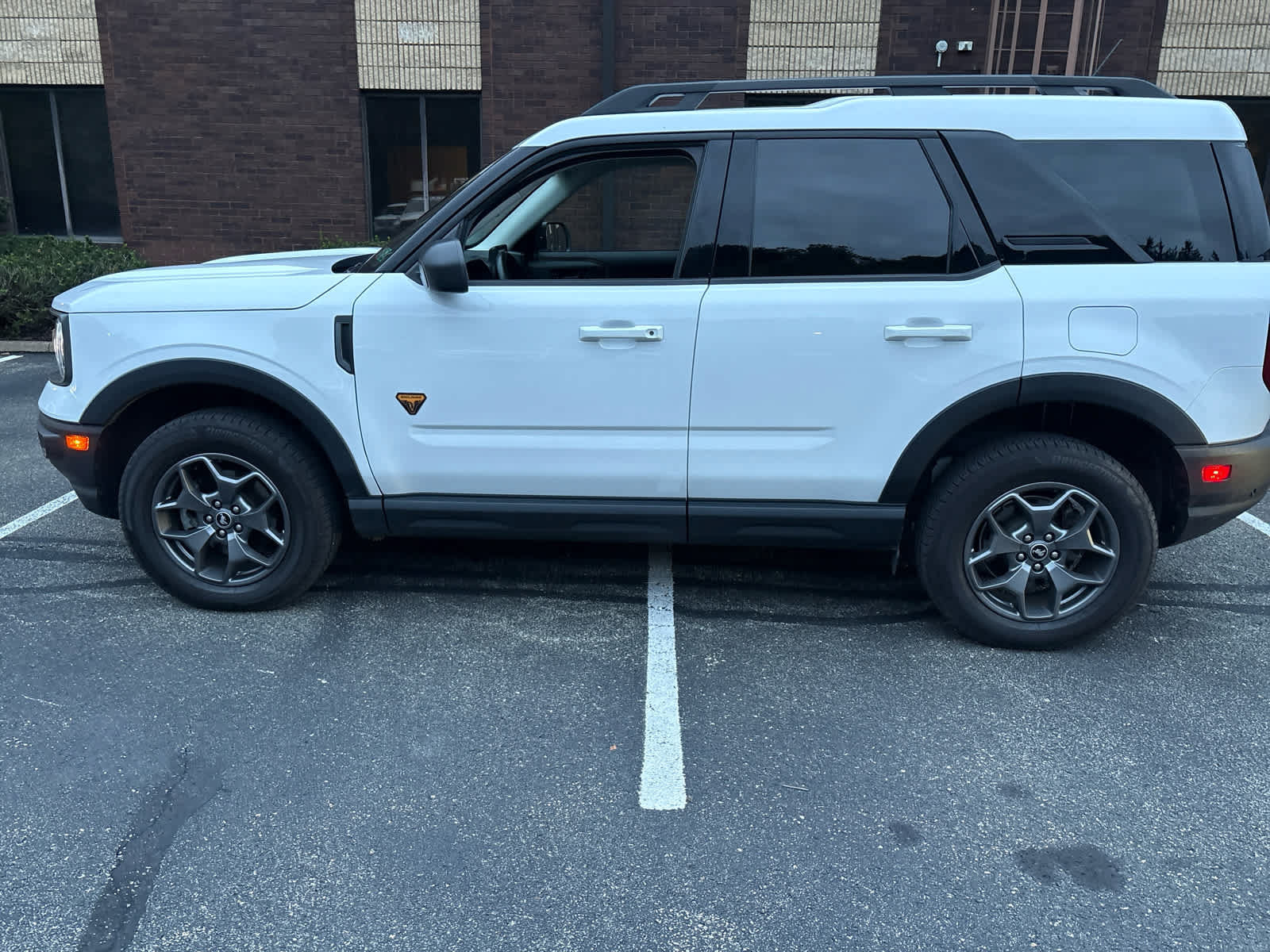Used 2023 Ford Bronco Sport Badlands w/ Premium Package AWD/4WD image 1