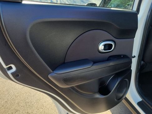 Used 2016 Kia Soul + w/ Designer's Package image 21