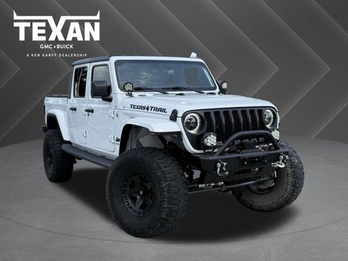 Used 2021 Jeep Gladiator Sport AWD/4WD image 1