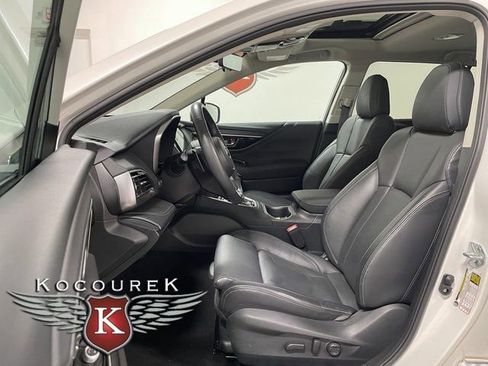 Used 2024 Subaru Outback Touring AWD/4WD image 11