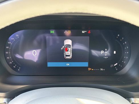 New 2026 Volvo V60 B5 Cross Country Ultra w/ Climate Package image 8