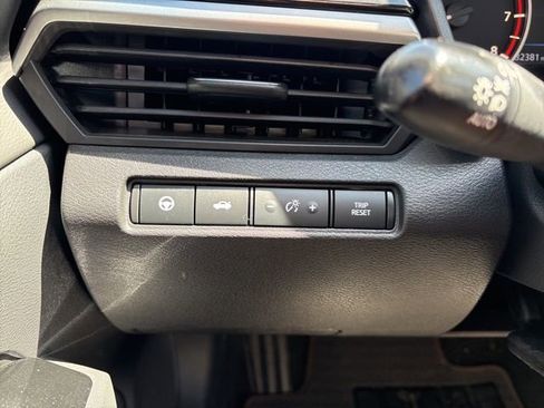 Used 2023 Nissan Altima 2.0 SR FWD image 7