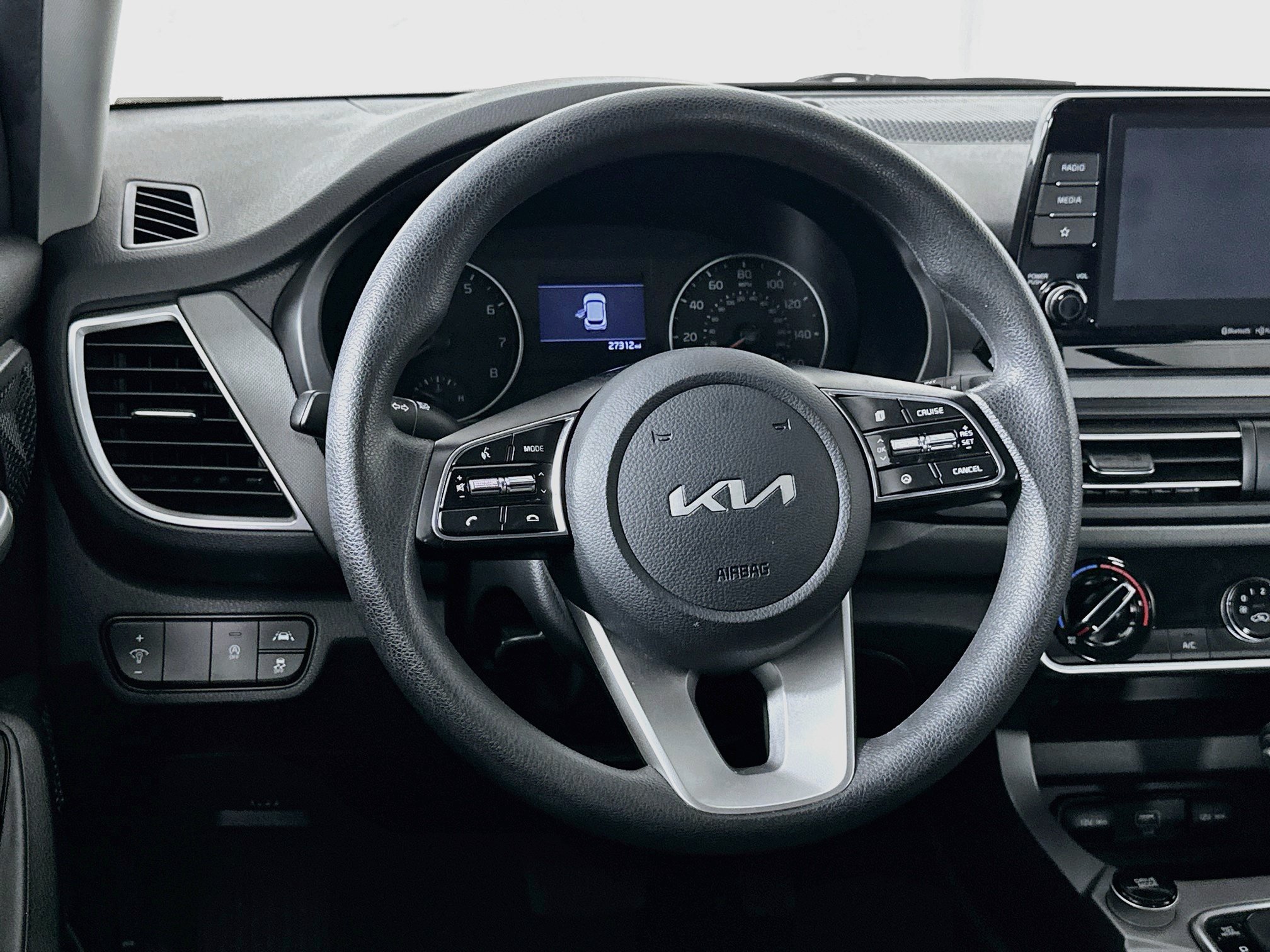 Used 2023 Kia Seltos LX AWD/4WD image 18