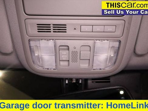 Used 2017 Honda Pilot Touring image 23