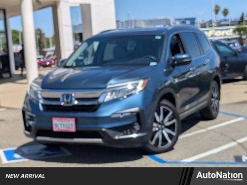 Used 2022 Honda Pilot Touring image 1