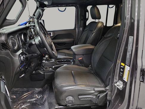 Used 2022 Jeep Wrangler Unlimited Sahara w/ Dual Top Group image 9