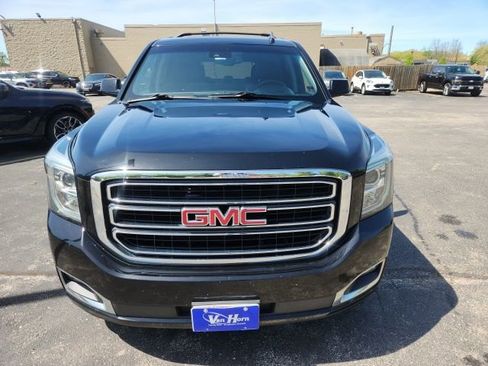 Used 2018 GMC Yukon XL SLT w/ Open Road Package AWD/4WD image 2