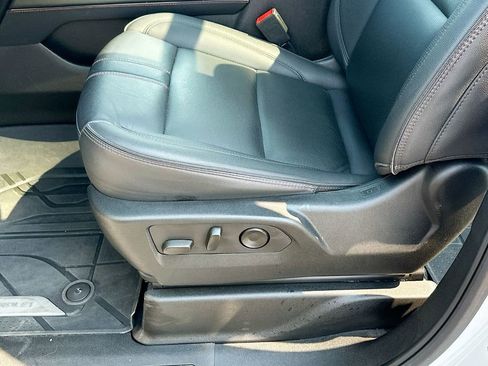 Used 2024 Chevrolet Tahoe RST w/ Luxury Package RWD image 9