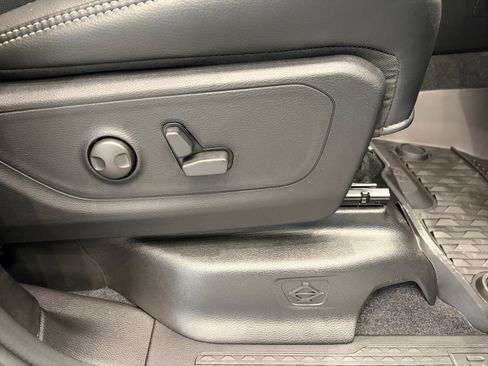 New 2026 RAM 1500 Rebel w/ Rebel Level 2 Equipment Group AWD/4WD image 27