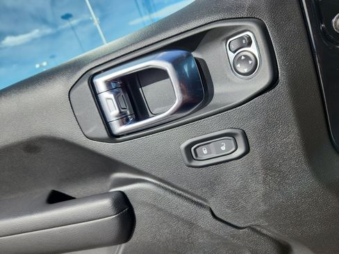 New 2025 Jeep Gladiator Rubicon w/ Safety Group image 16