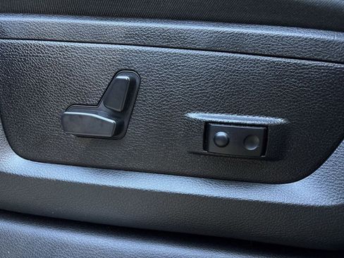 Used 2024 RAM 2500 Limited w/ Safety Group image 30