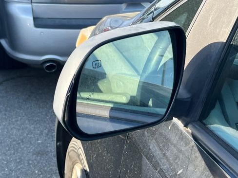 Used 2015 Toyota Sienna XLE image 8