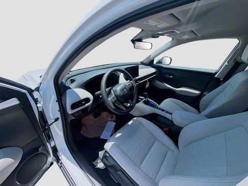 New 2027 Honda HR-V LX image 9