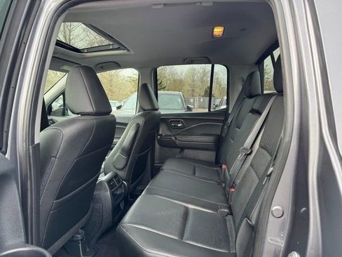 Used 2023 Honda Ridgeline RTL-E image 10