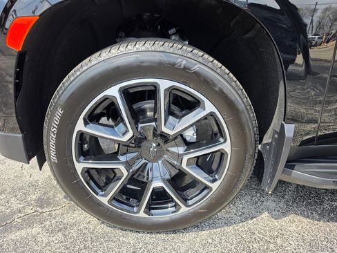 Used 2024 Chevrolet Tahoe RST w/ Luxury Package image 18