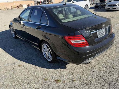 Used 2012 Mercedes-Benz C 250 Sport image 4