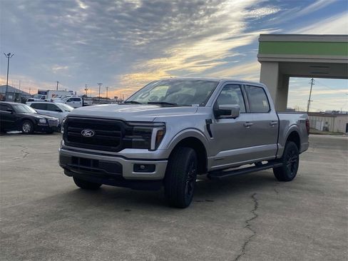 New 2025 Ford F150 Lariat w/ Equipment Group 501A Mid image 8