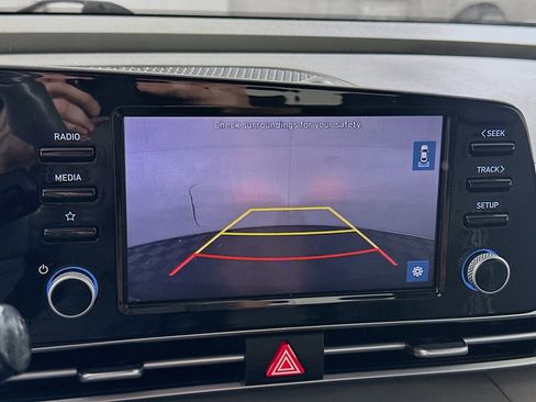 Used 2022 Hyundai Elantra SEL w/ Convenience Package image 22