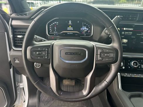 Used 2024 GMC Sierra 3500 Denali Ultimate AWD/4WD image 15
