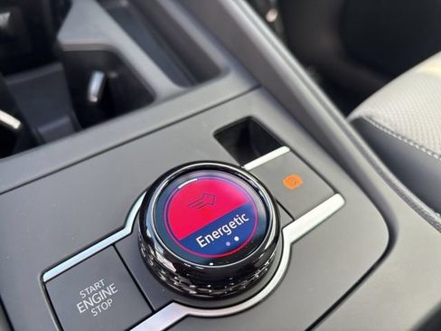 New 2026 Volkswagen Tiguan SE AWD/4WD image 26