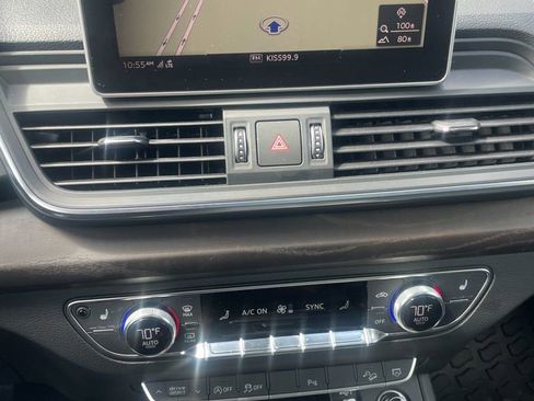 Used 2019 Audi Q5 2.0T Premium Plus w/ Premium Plus Package AWD/4WD image 3
