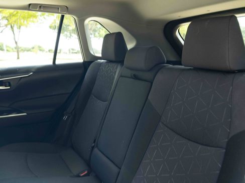 Used 2024 Toyota RAV4 XLE w/ Convenience Package FWD image 18