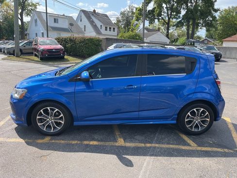 Used 2017 Chevrolet Sonic LT w/ Fun and Sun Package image 8