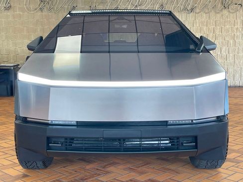 Used 2024 Tesla Cybertruck Cyberbeast AWD/4WD image 3