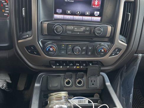 Used 2015 GMC Sierra 2500 Denali w/ Duramax Plus Package image 8